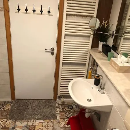 Apartment Zum Wenning Mit Garten In *