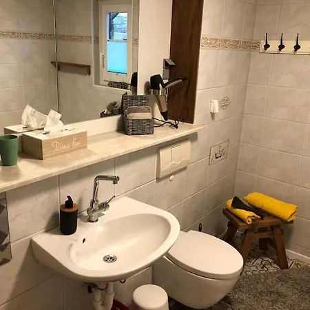 Zum Wenning Mit Garten In *