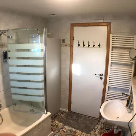 Zum Wenning Mit Garten In *